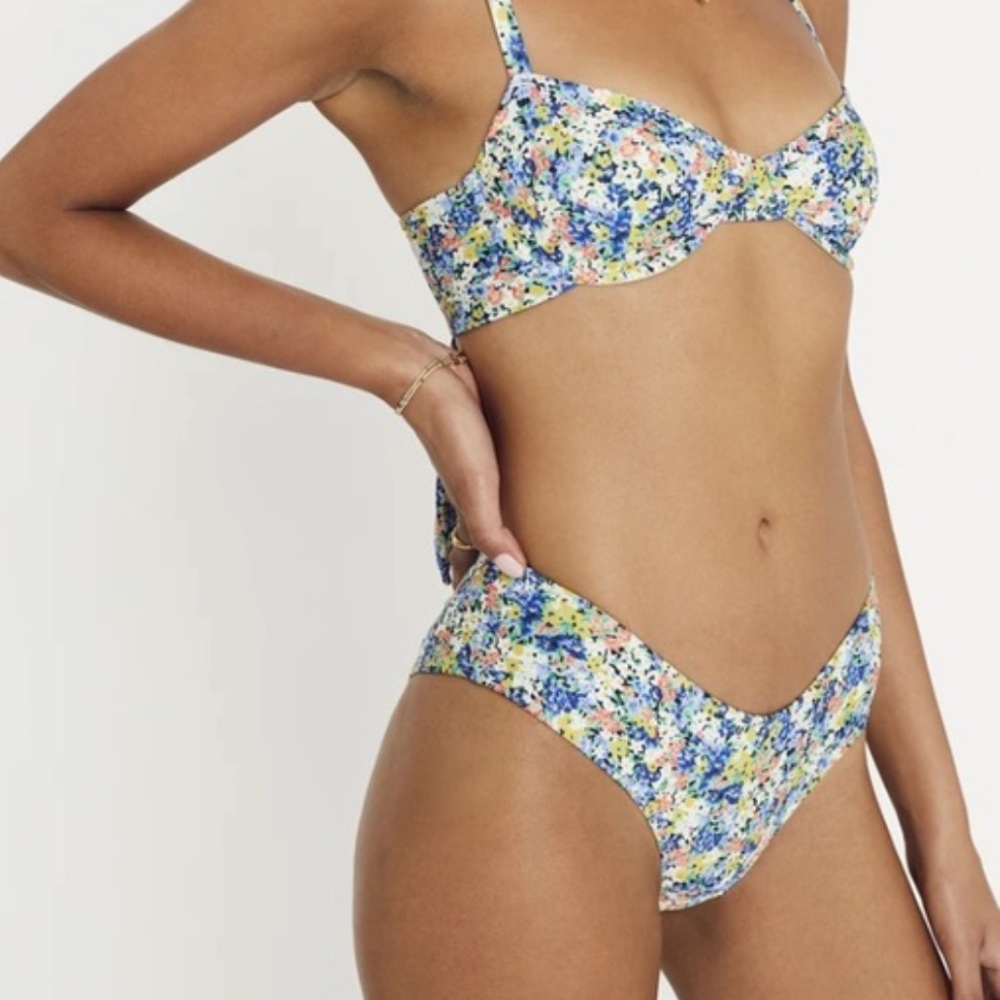 NWT Vionette Floral Print Irina Bikini